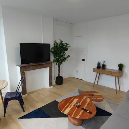 Апартаменты Cmg 201 Petit Bois Place Ducale